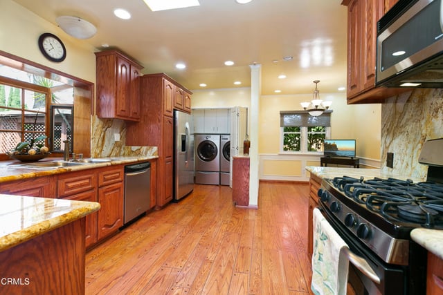 4227 Barryknoll Drive, Los Angeles, CA 90065 — photo 8 of 18