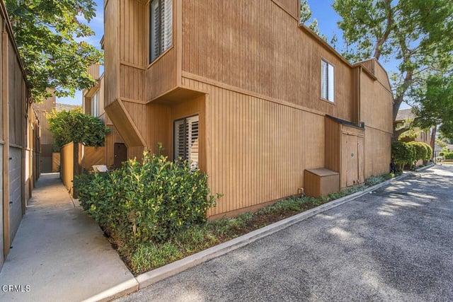 121 Arlington Drive 8, Pasadena, CA 91105 — photo 25 of 30