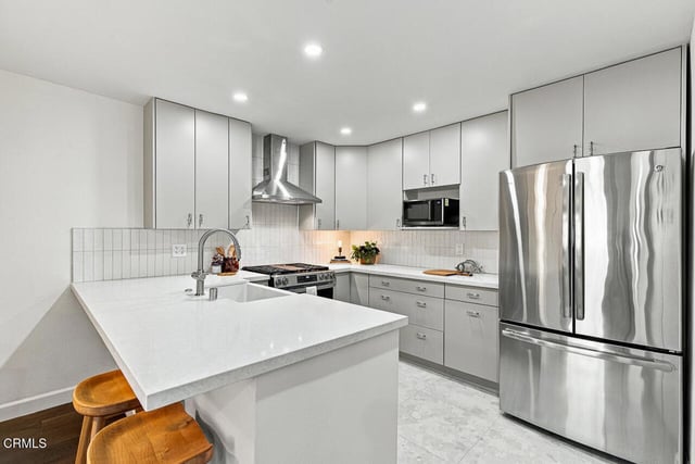 121 Arlington Drive 8, Pasadena, CA 91105 — photo 4 of 30