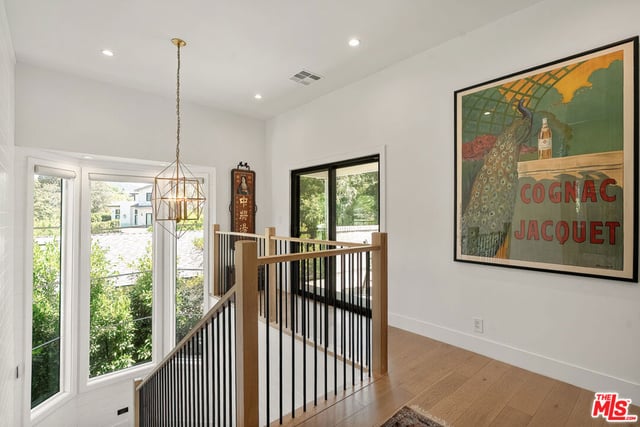 12051 Laurel Terrace Drive, Studio City, CA 91604 — photo 19 of 35