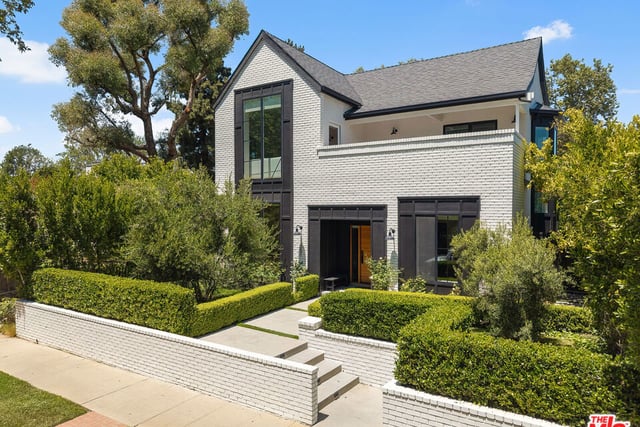 12051 Laurel Terrace Drive, Studio City, CA 91604 — photo 2 of 35
