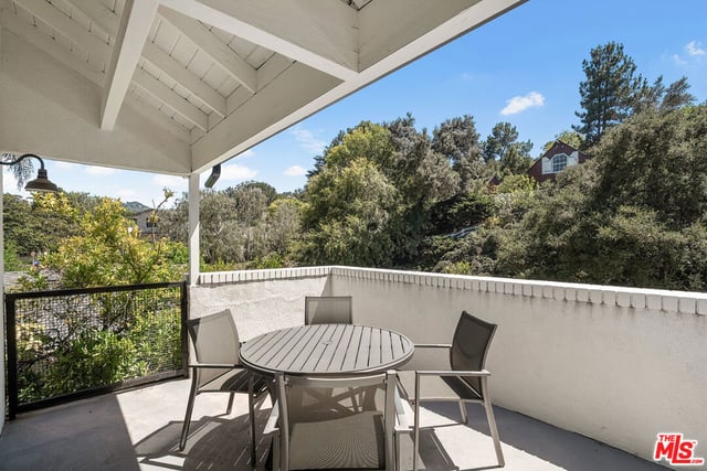 12051 Laurel Terrace Drive, Studio City, CA 91604 — photo 20 of 35