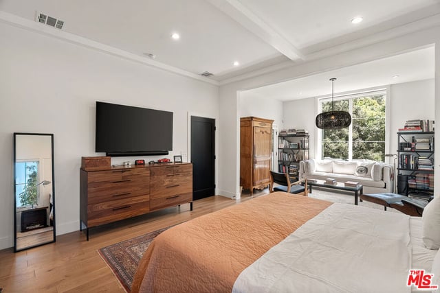 12051 Laurel Terrace Drive, Studio City, CA 91604 — photo 21 of 35
