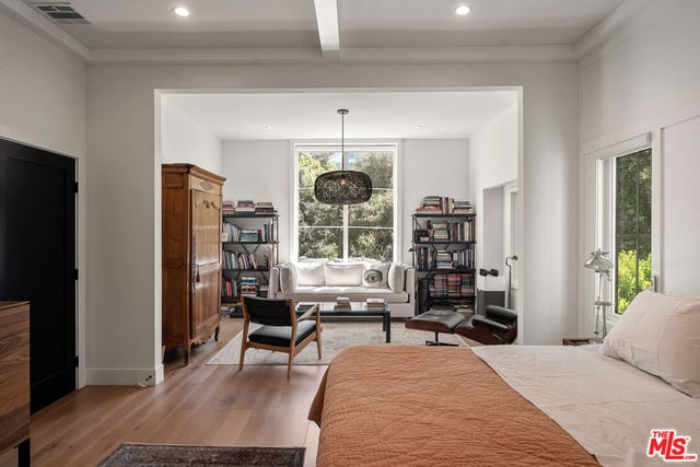 12051 Laurel Terrace Drive, Studio City, CA 91604 — photo 22 of 35