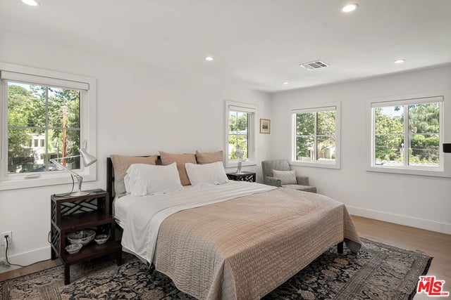 12051 Laurel Terrace Drive, Studio City, CA 91604 — photo 27 of 35