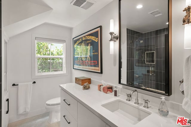 12051 Laurel Terrace Drive, Studio City, CA 91604 — photo 30 of 35