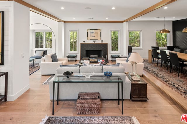 12051 Laurel Terrace Drive, Studio City, CA 91604 — photo 5 of 35