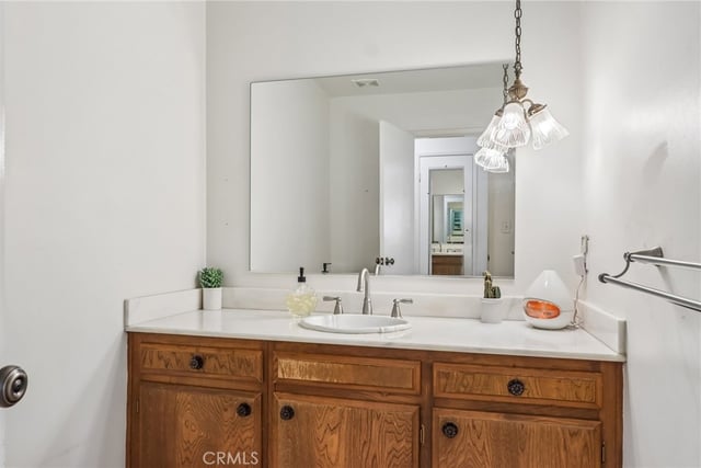 20463 Bermuda Street, Chatsworth, CA 91311 — photo 12 of 43