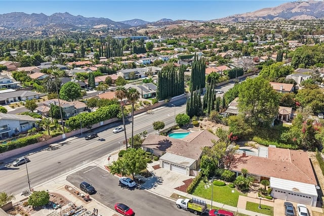 20463 Bermuda Street, Chatsworth, CA 91311 — photo 31 of 43