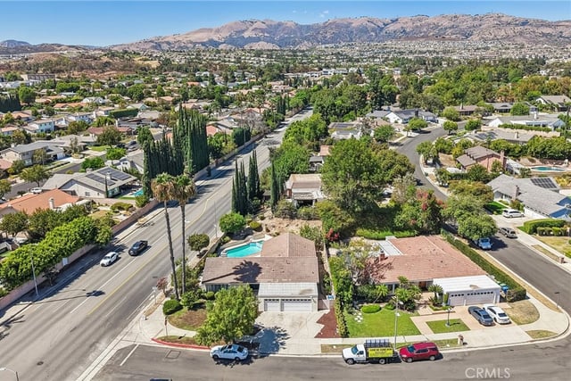 20463 Bermuda Street, Chatsworth, CA 91311 — photo 32 of 43