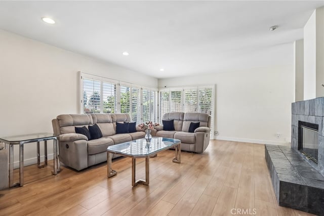 20463 Bermuda Street, Chatsworth, CA 91311 — photo 5 of 43