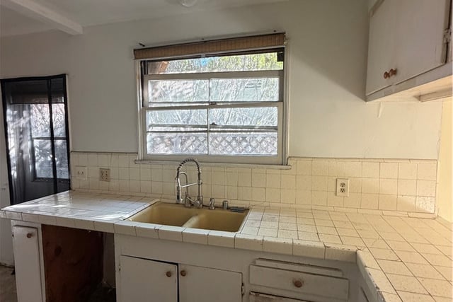 1110 S Los Robles, Pasadena, CA 91106 — photo 23 of 29