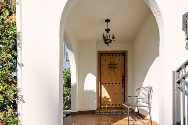 1334 Coronado Terrace, Los Angeles, CA 90026 — photo 2 of 35