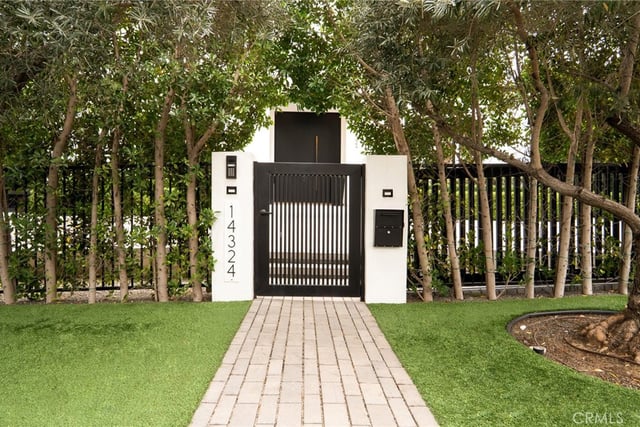 14324 Roblar, Sherman Oaks, CA 91423 — photo 3 of 75