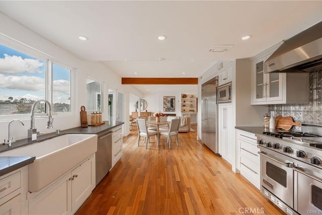 19281 Berclair Ln, Tarzana, CA 91356 — photo 26 of 49