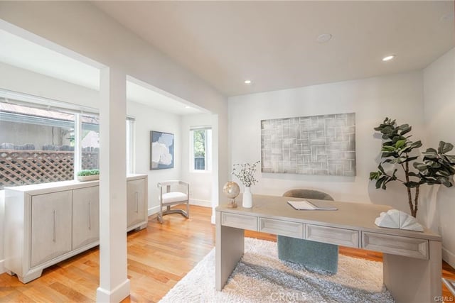 19281 Berclair Ln, Tarzana, CA 91356 — photo 31 of 49