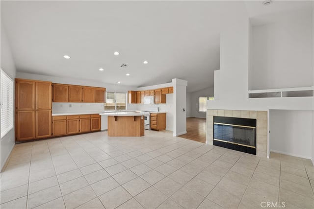 27683 Ron Ridge, Saugus, CA 91350 — photo 11 of 46