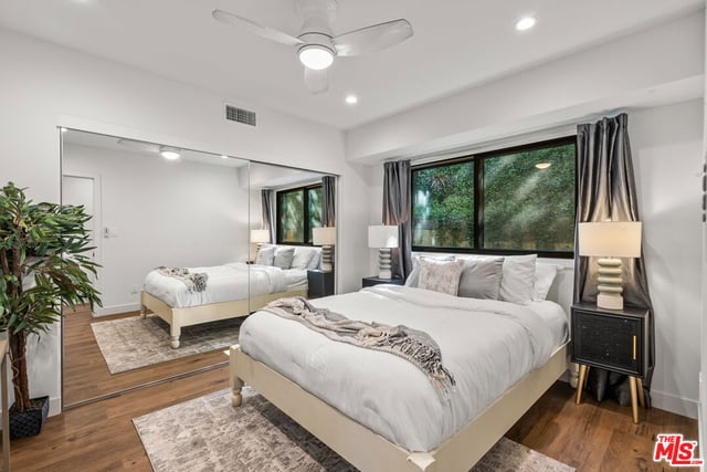 11358 Hendley Drive, Studio City, CA 91604 — photo 14 of 23