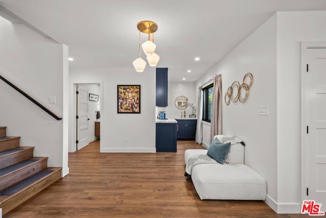 11358 Hendley Drive, Studio City, CA 91604 — photo 7 of 23
