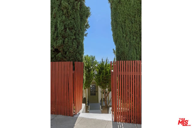 3174 Weldon Avenue, Los Angeles, CA 90065 — photo 2 of 30