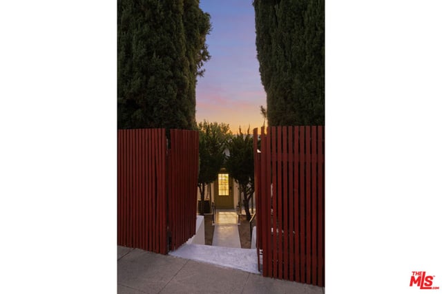 3174 Weldon Avenue, Los Angeles, CA 90065 — photo 25 of 30