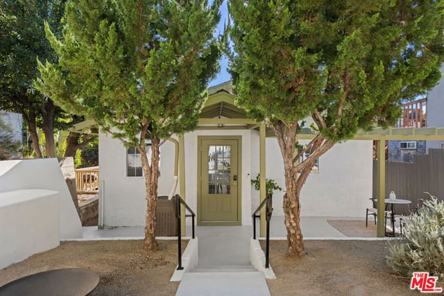 3174 Weldon Avenue, Los Angeles, CA 90065 — photo 4 of 30