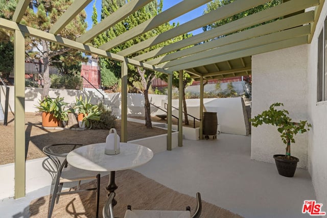 3174 Weldon Avenue, Los Angeles, CA 90065 — photo 5 of 30