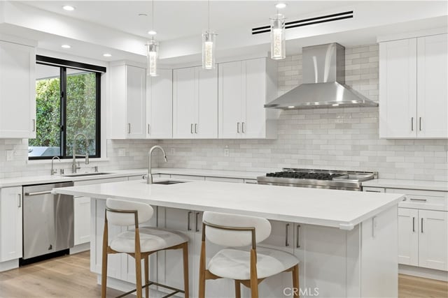 251 S Griffith Park, Burbank, CA 91506 — photo 15 of 65
