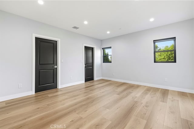251 S Griffith Park, Burbank, CA 91506 — photo 30 of 65