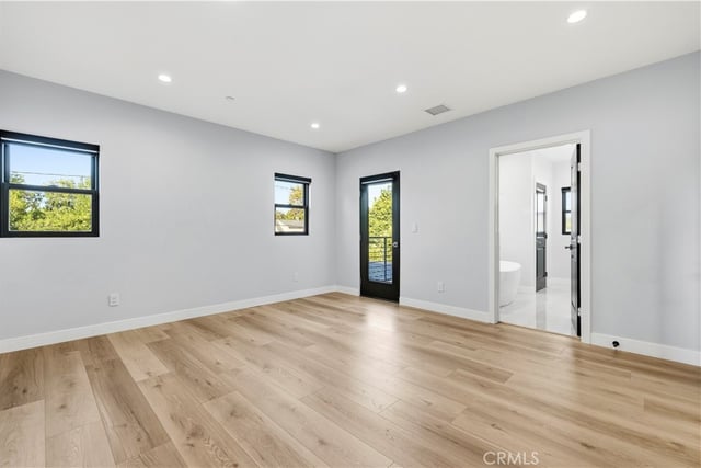 251 S Griffith Park, Burbank, CA 91506 — photo 31 of 65