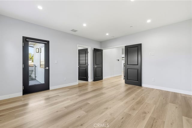 251 S Griffith Park, Burbank, CA 91506 — photo 33 of 65