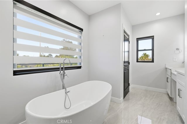 251 S Griffith Park, Burbank, CA 91506 — photo 35 of 65