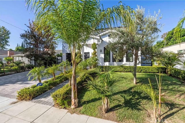 251 S Griffith Park, Burbank, CA 91506 — photo 62 of 65