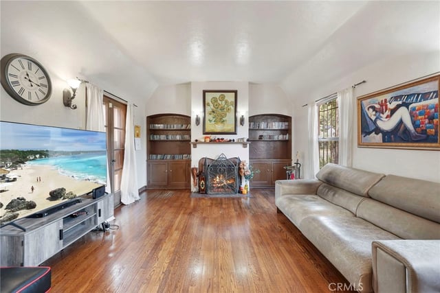 2020 S Gramercy, Los Angeles, CA 90018 — photo 13 of 44