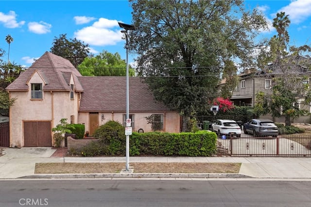 2020 S Gramercy, Los Angeles, CA 90018 — photo 4 of 44