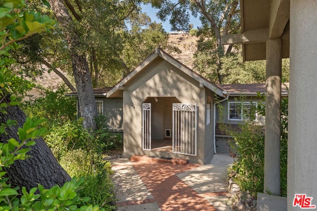 145 Sherwood Drive, Westlake Village, CA 91361 — photo 10 of 12