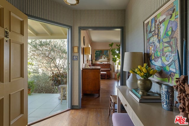 231 Wayland Street, Los Angeles, CA 90042 — photo 4 of 48