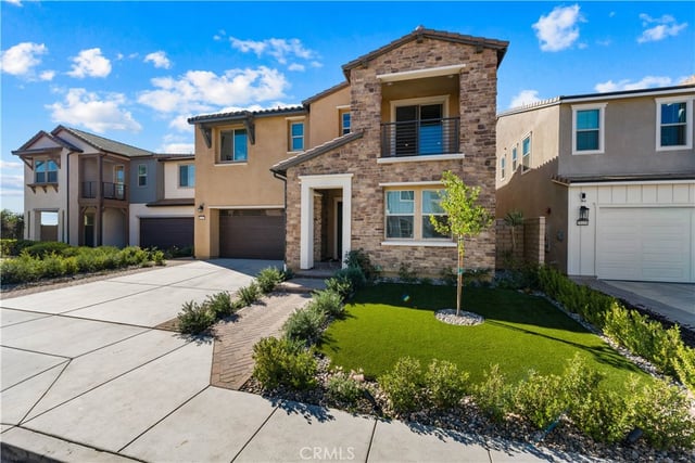 21212 Rockview Terrace, Chatsworth, CA 91311 — photo 4 of 36