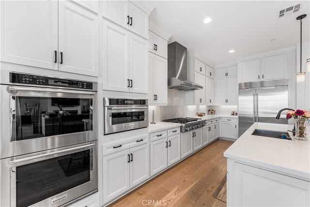 21212 Rockview Terrace, Chatsworth, CA 91311 — photo 8 of 36