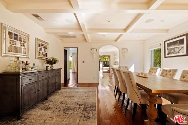 548 Huntley Drive, Los Angeles, CA 90048 — photo 11 of 31