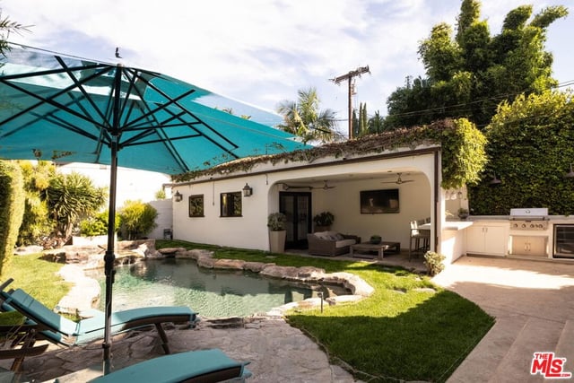 548 Huntley Drive, Los Angeles, CA 90048 — photo 25 of 31