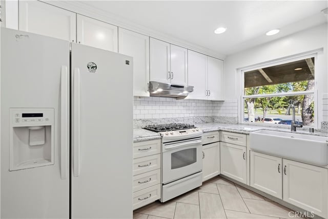 31584 Agoura 3, Westlake Village, CA 91361 — photo 16 of 56