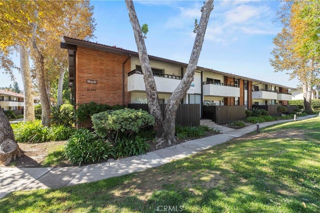 31584 Agoura 3, Westlake Village, CA 91361 — photo 40 of 56