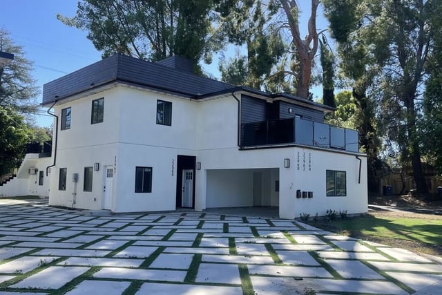 22960 Ostronic Drive, Los Angeles, CA 91367 — photo 3 of 35
