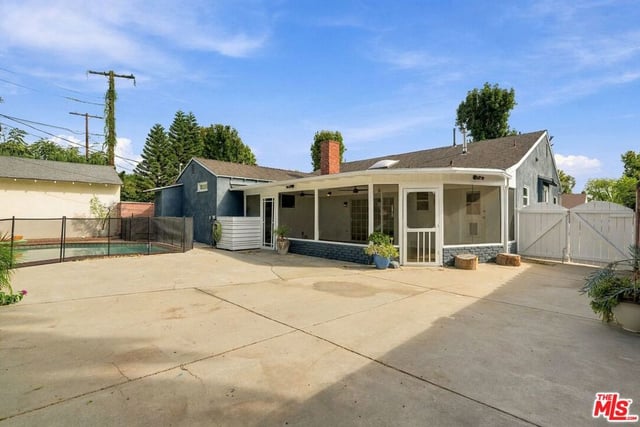 6107 Longridge Avenue, Van Nuys, CA 91401 — photo 26 of 29
