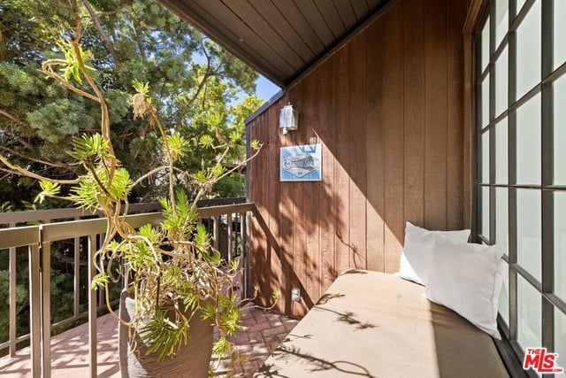 202 San Vicente Boulevard 12, Santa Monica, CA 90402 — photo 14 of 21