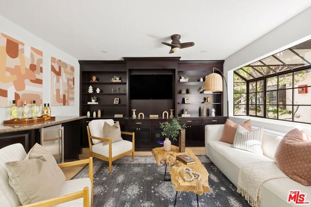 202 San Vicente Boulevard 12, Santa Monica, CA 90402 — photo 15 of 21