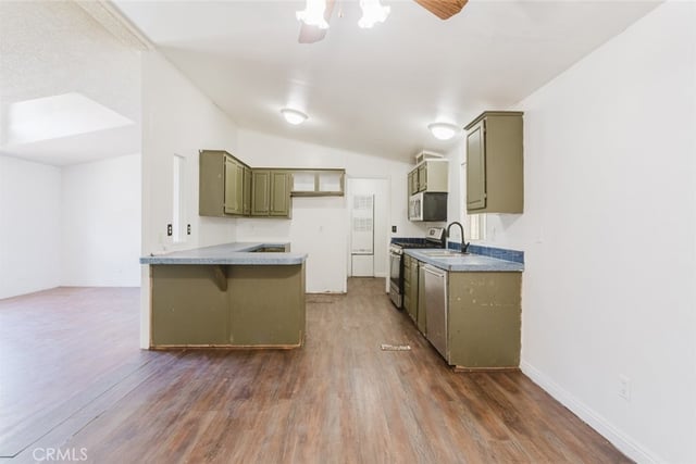 23450 Newhall Avenue 79, Newhall, CA 91321 — photo 13 of 28