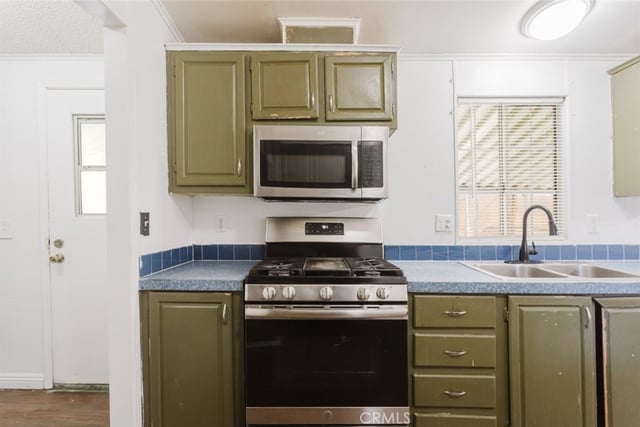 23450 Newhall Avenue 79, Newhall, CA 91321 — photo 16 of 28