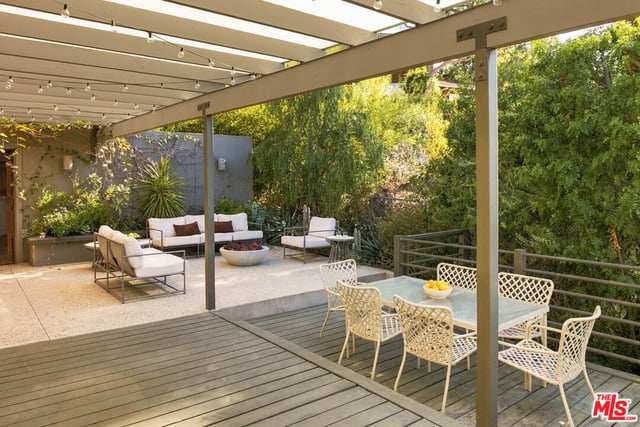 11526 Laurelcrest Drive, Studio City, CA 91604 — photo 11 of 35
